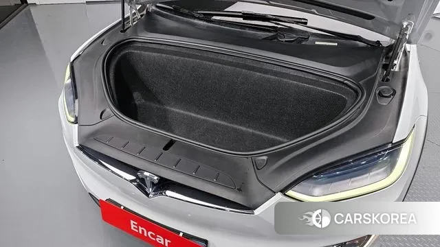 Tesla Model X id 3101814 из Кореи 16