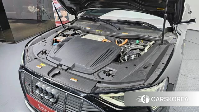 Audi e-Tron id 3833047 из Кореи 16