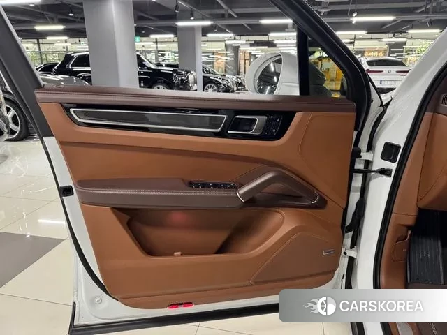 Porsche Cayenne (PO536) id 3022343 из Кореи 13