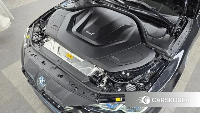 BMW i4 id 3707027 из Кореи 16