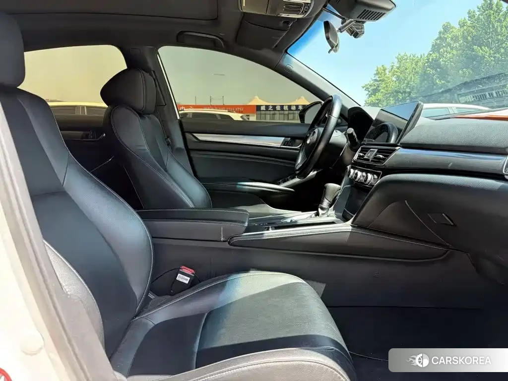 Honda Inspire id 4674368 из Китая 12