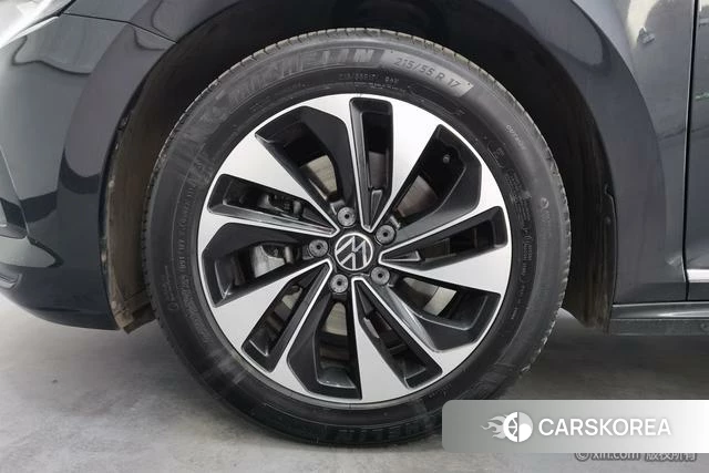 Volkswagen Passat id 4272198 из Китая 20