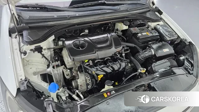 Hyundai Avante AD id 3703948 из Кореи 16