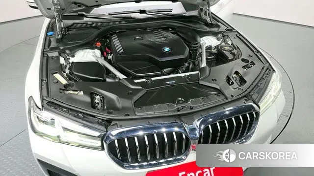 BMW 5 Series (G30) id 3665462 из Кореи 16