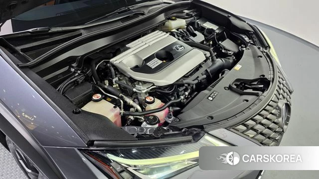 Lexus UX250h id 4626017 из Кореи 33