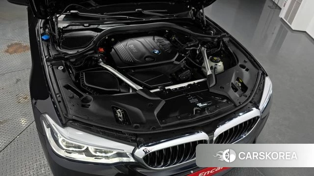 BMW 5 Series (G30) id 3873951 из Кореи 16