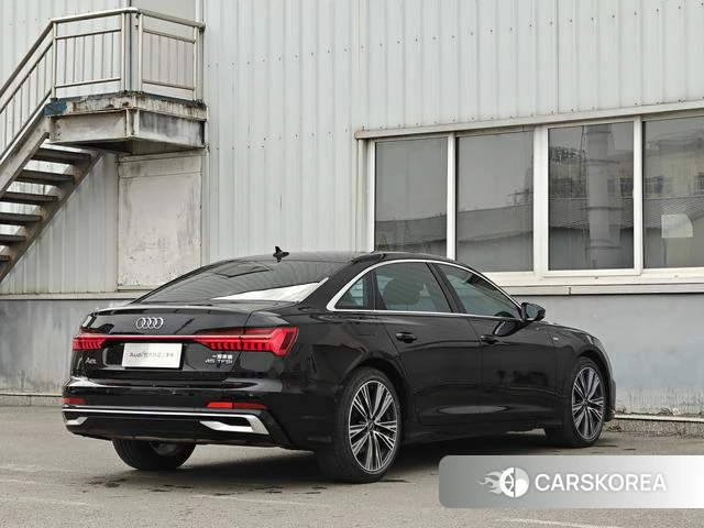 Audi A6L id 3901880 из Китая 20