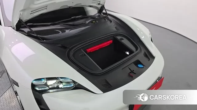 Porsche Taycan id 3213434 из Кореи 16