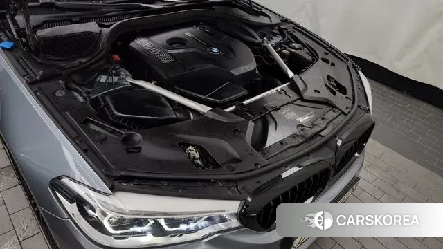 BMW 5 Series (G30) id 3050739 из Кореи 16