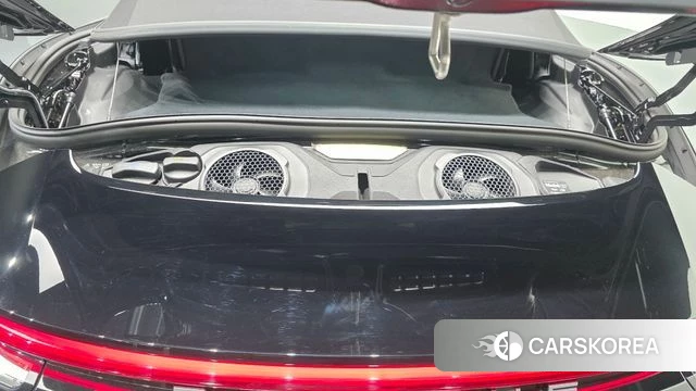 Porsche 911(992) id 3838059 из Кореи 16