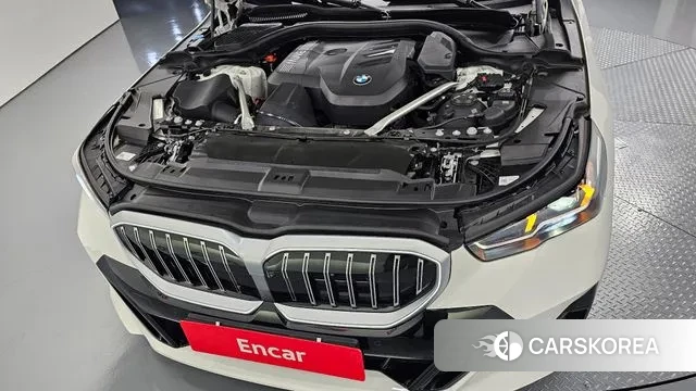 BMW 5 Series (G60) id 3580864 из Кореи 16