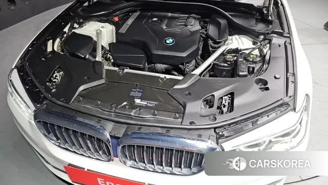 BMW 5 Series (G30) id 3717997 из Кореи 16