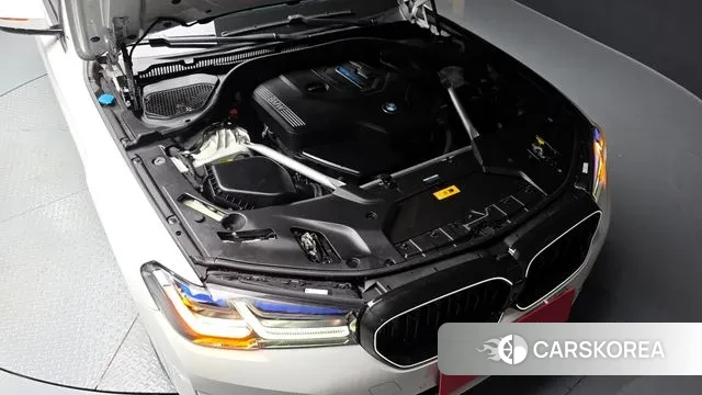 BMW 5 Series (G30) id 3290756 из Кореи 16