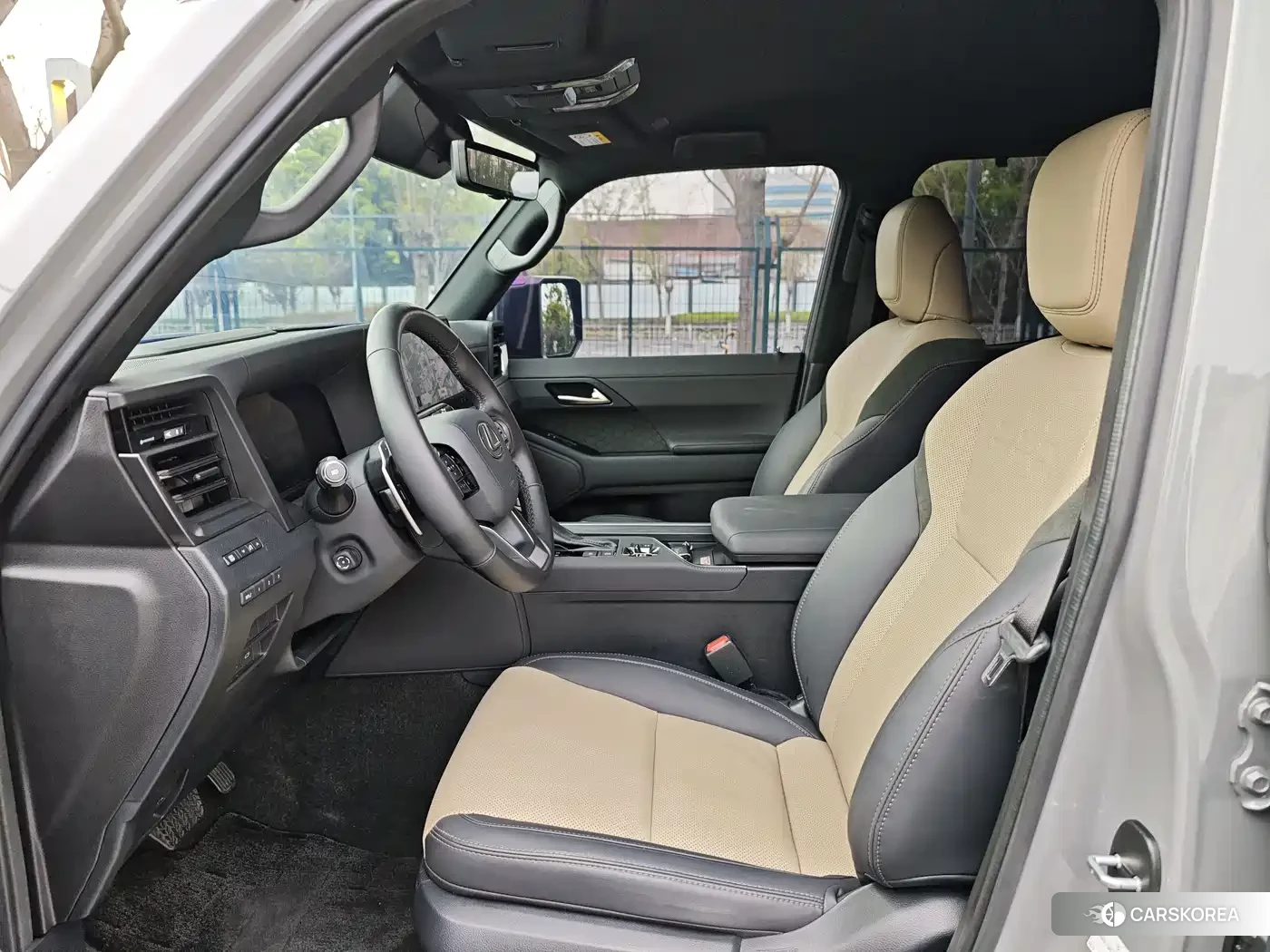 Lexus GX id 4600675 из Китая 22