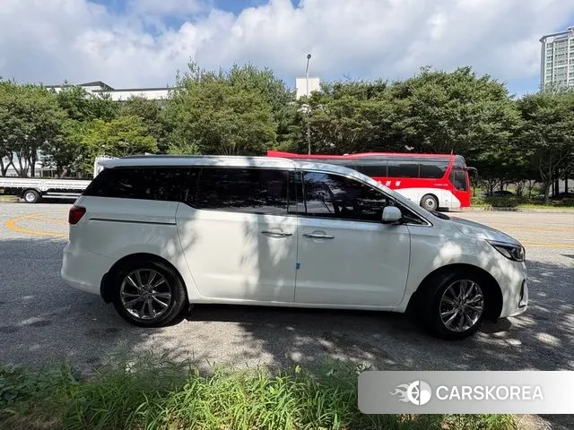 Kia The New Carnival id 3055543 из Кореи 10