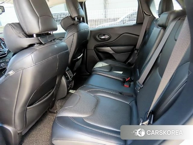 Jeep Cherokee (KL) id 4203255 из Кореи 16