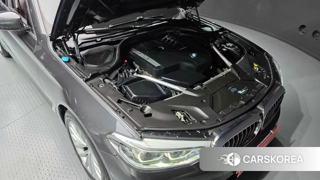 BMW 5 Series (G30) id 4657887 из Кореи 16