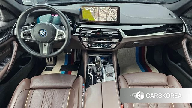 BMW 5 Series (G30) id 4682477 из Кореи 30