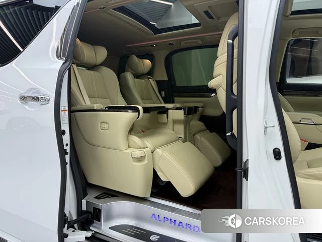 Toyota Elfa id 4297493 из Китая 7