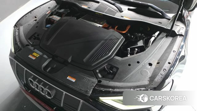 Audi e-Tron id 4179054 из Кореи 17
