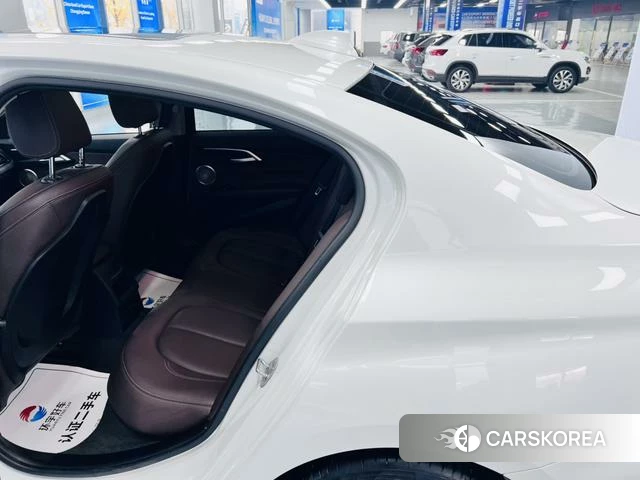 BMW 1 series id 4272317 из Китая 21