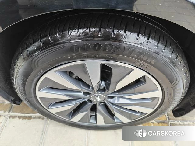 Audi A6L id 4228445 из Китая 11
