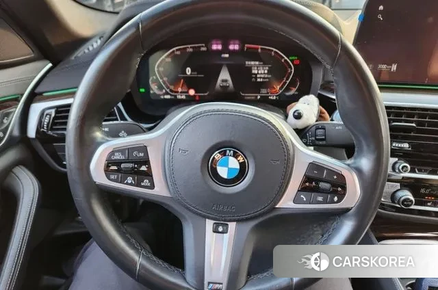 BMW 5 Series (G30) 2022 Черный из Кореи, фото 6