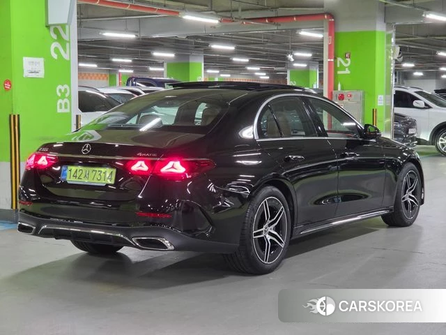 Mercedes-Benz E-Class W214 id 4617352 из Кореи 16