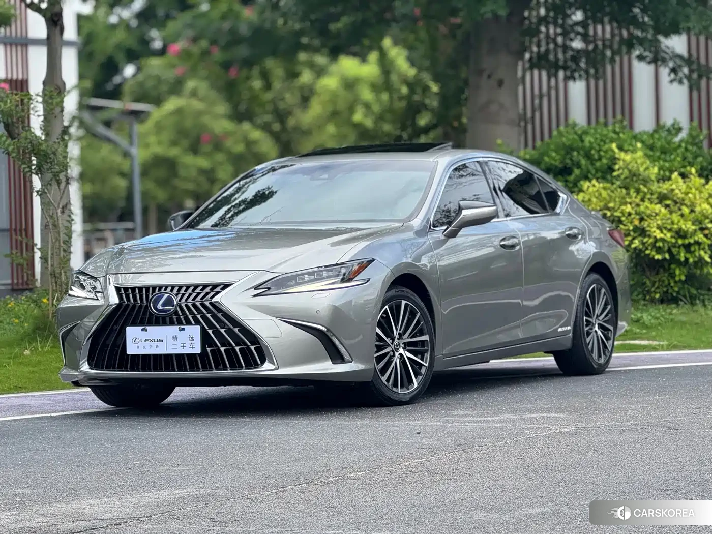 Lexus ES id 4547217 из Китая 11