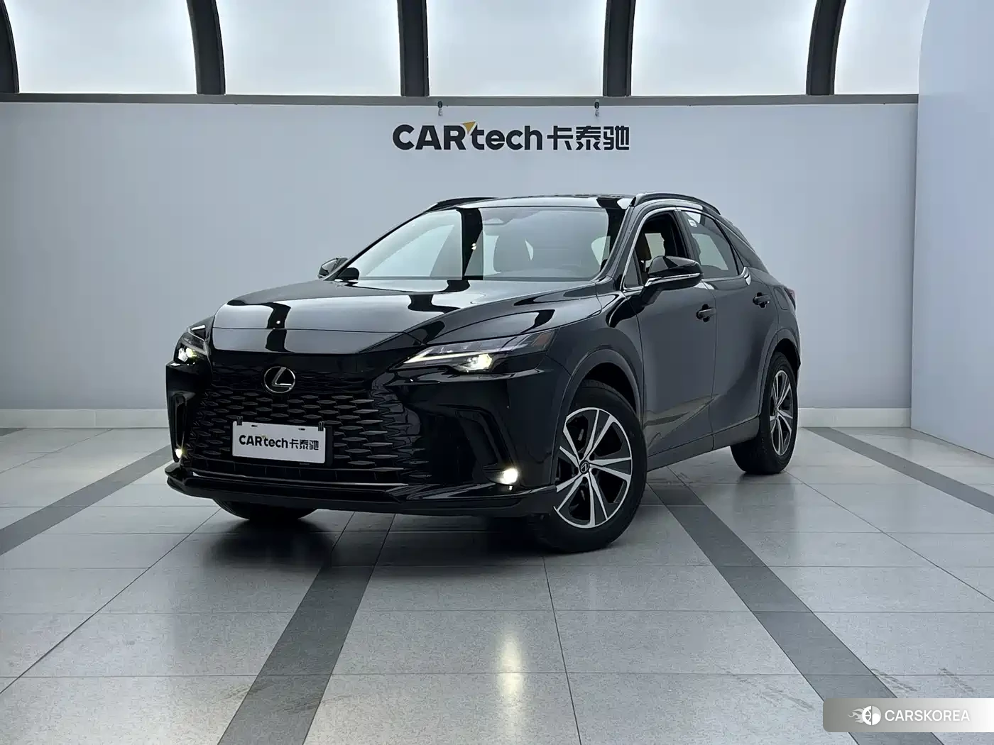 Lexus RX 2026 Черный из Китая, фото 6