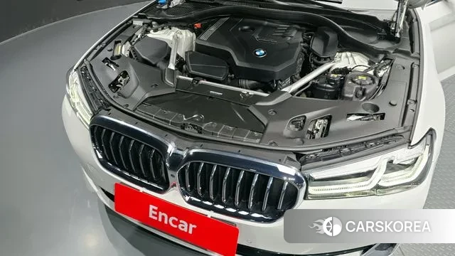 BMW 5 Series (G30) id 2994465 из Кореи 16