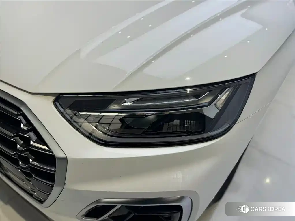 Audi Q5L id 4653903 из Китая 12