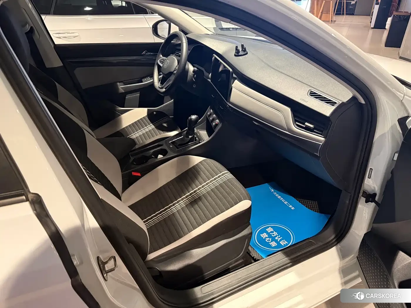 Volkswagen Bora id 4570475 из Китая 12