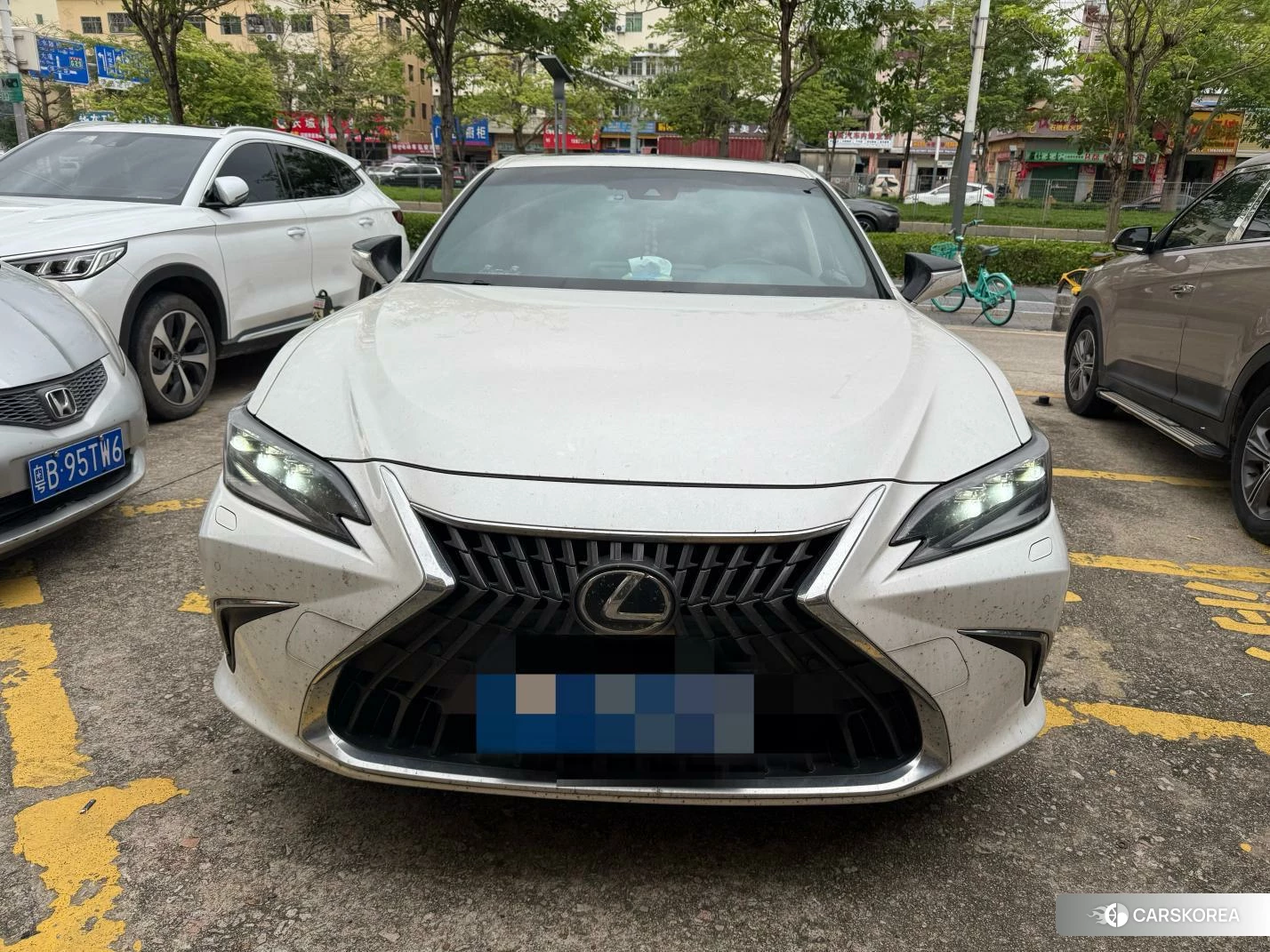 Lexus ES id 4513859 из Китая 8