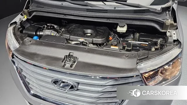 Hyundai The New Grand Starex id 3546869 из Кореи 16