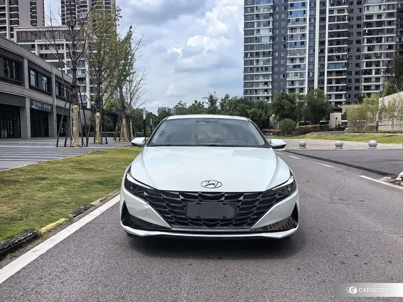 Hyundai Elantra 2022 Белый из Китая, фото 6