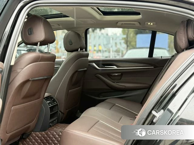 BMW 5 series PHEV id 4334943 из Китая 12