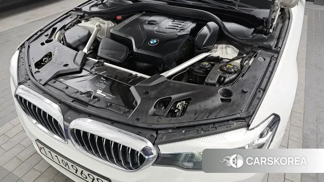 BMW 5 Series (G30) id 3546939 из Кореи 16