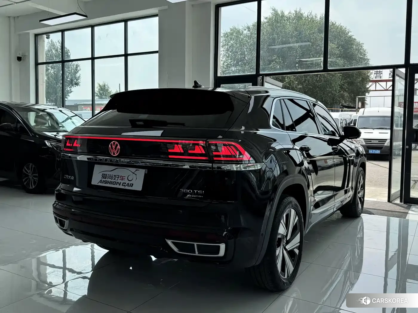 Volkswagen Touareg id 4655050 из Китая 16