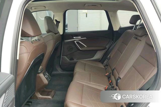 BMW iX1 id 4257584 из Китая 10