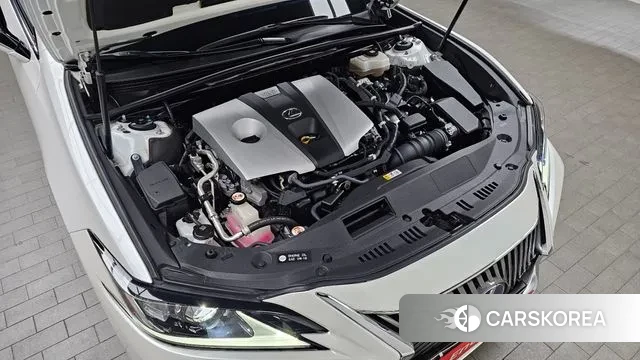 Lexus ES300h 7th generation id 3661736 из Кореи 16