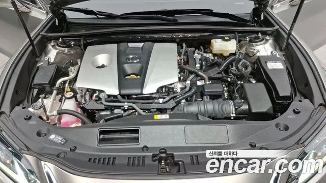 Lexus ES300h 7th generation id 2916479 из Кореи 16