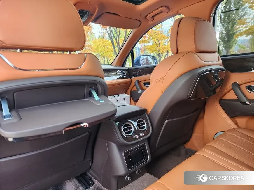 Bentley Bentayga id 1815513 из Кореи 9