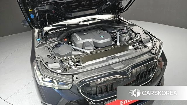 BMW 5 Series (G60) id 3921510 из Кореи 16