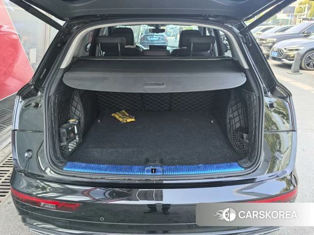 Audi Q5L id 4290471 из Китая 18