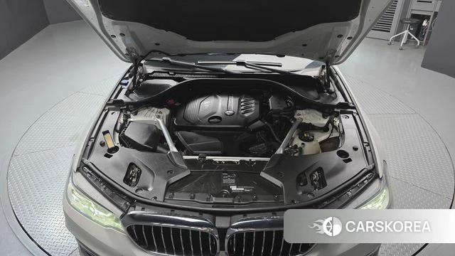 BMW 5 Series (G30) id 4384927 из Кореи 16