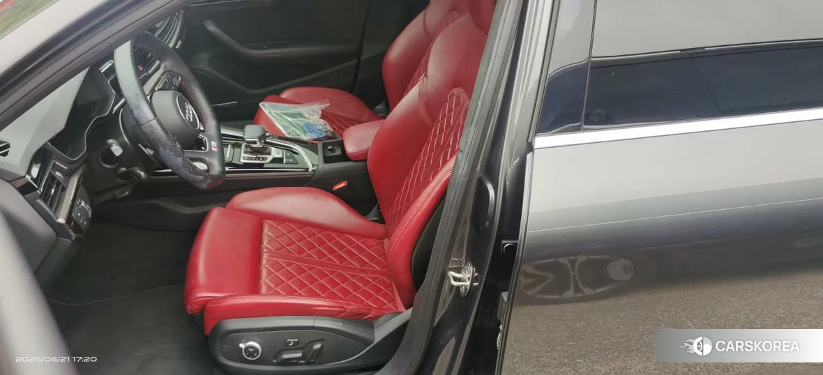 Audi S4 id 4487452 из Китая 7