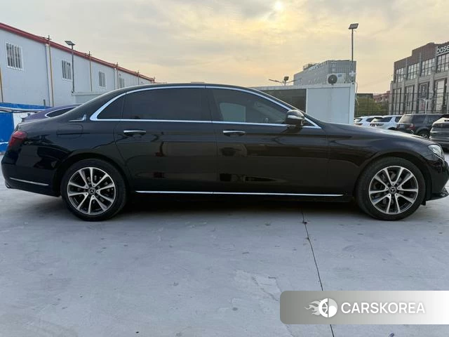 Mercedes-Benz E-class id 4240078 из Китая 10