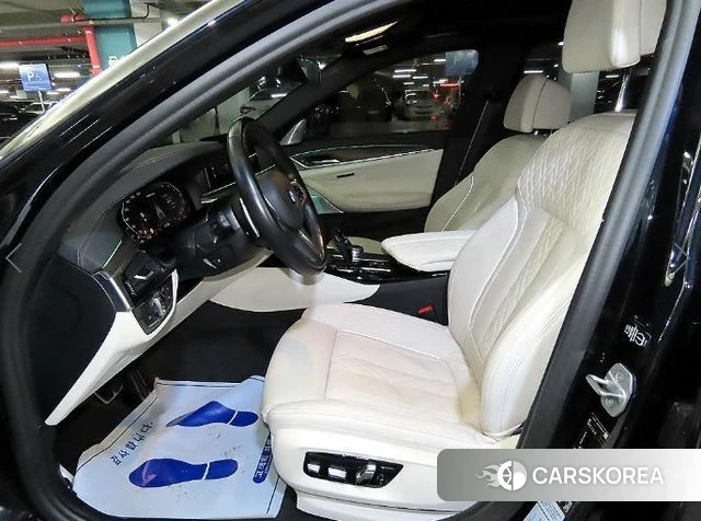 BMW 5 Series (G30) 2020 Черный из Кореи, фото 6