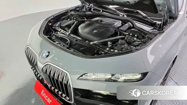 BMW 7 Series (G70) id 3695930 из Кореи 16